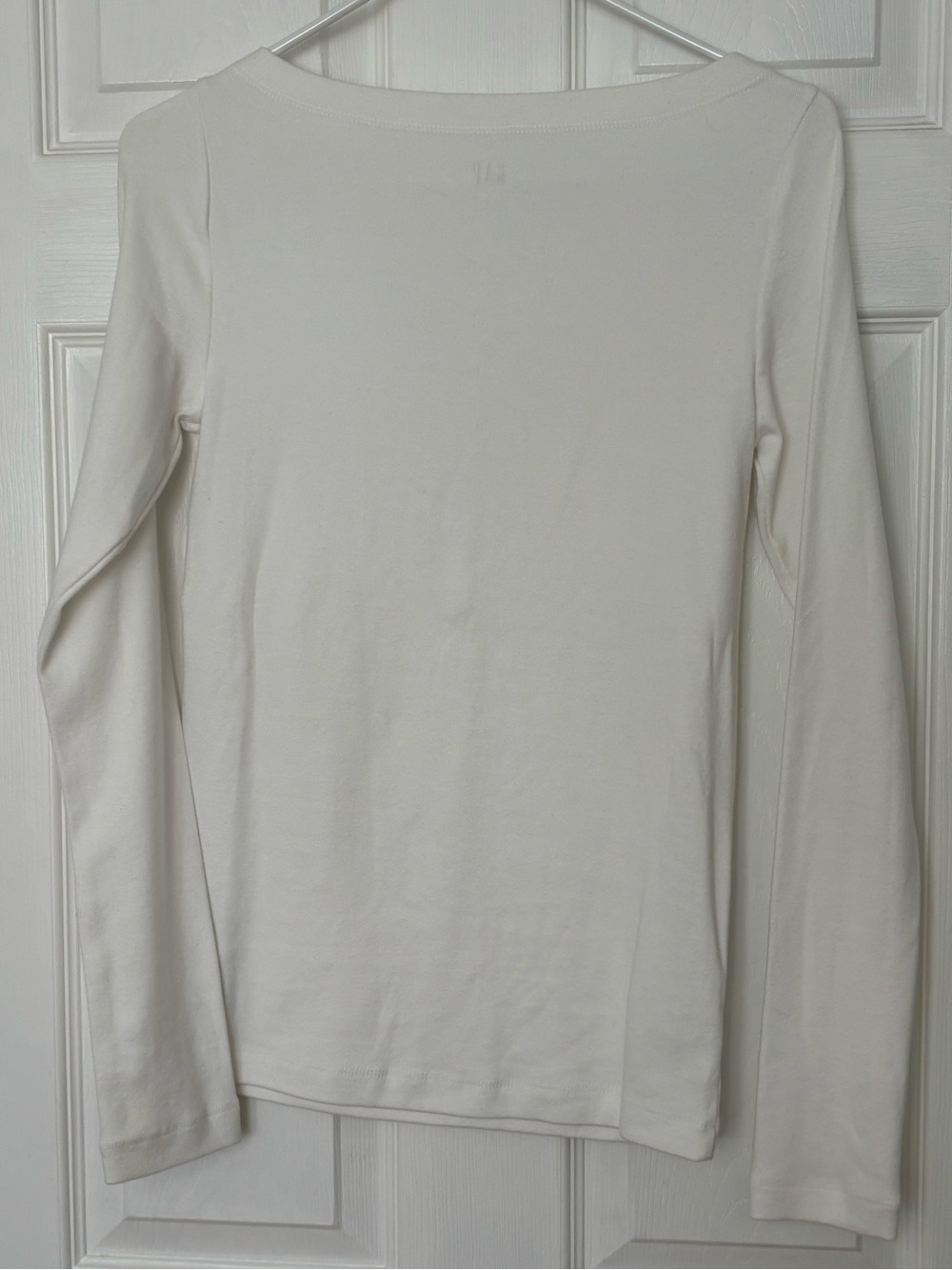 Gap The Modern Boatneck Tee - Picture 2 of 5